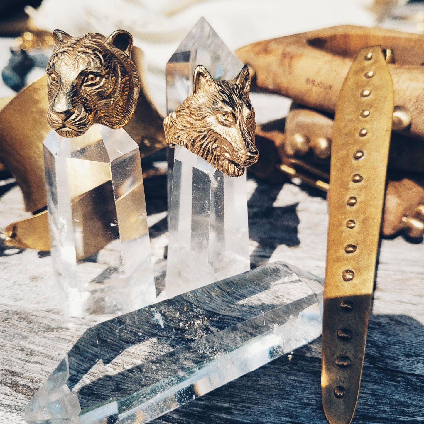Wolf statment ring - gold plated