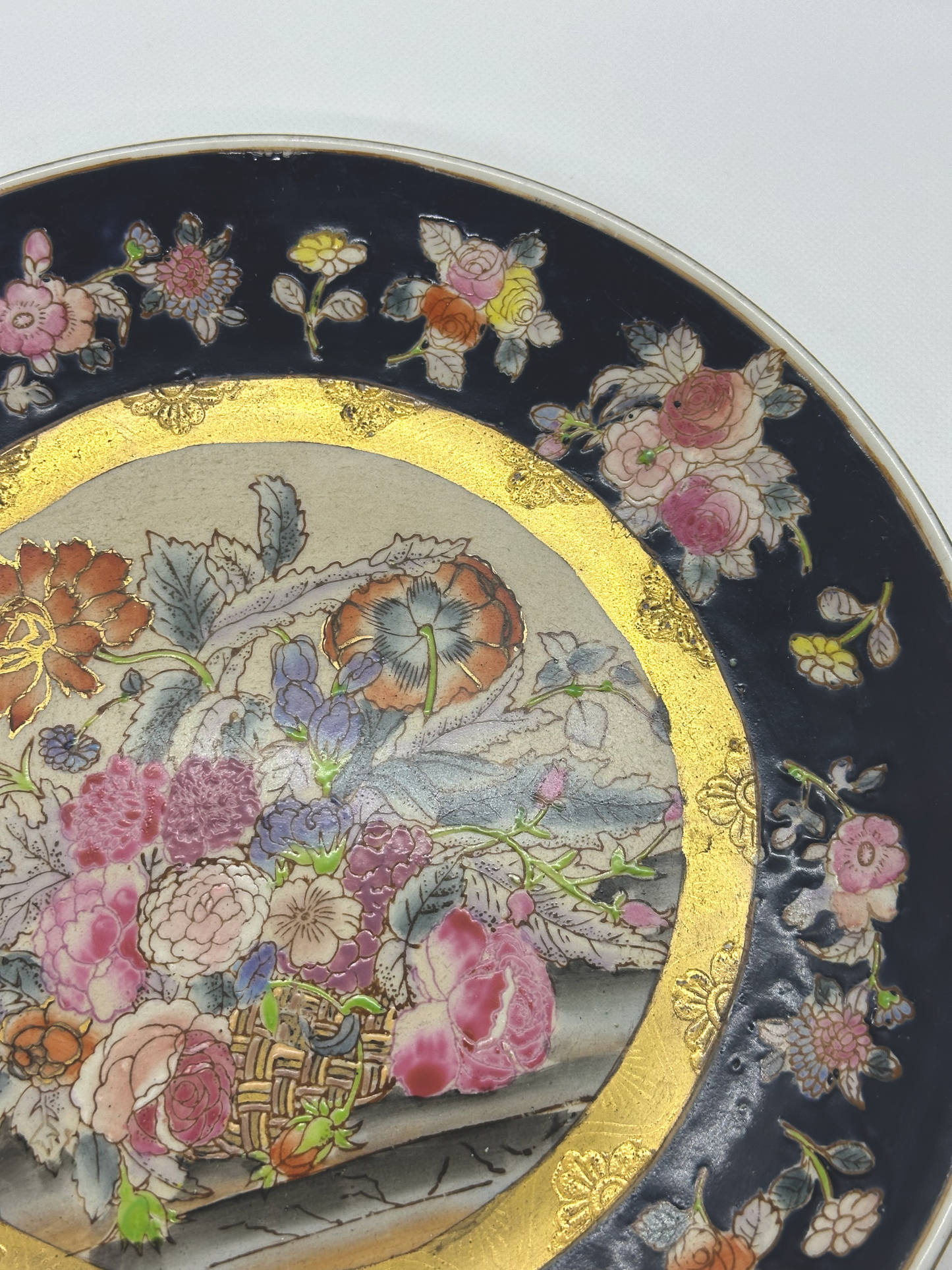 Charcoal Edge Decorative Plate