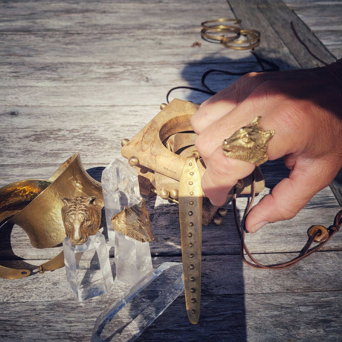 Wolf statment ring - gold plated