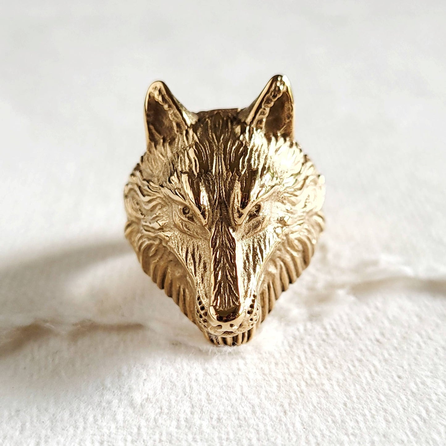 Wolf statment ring - gold plated