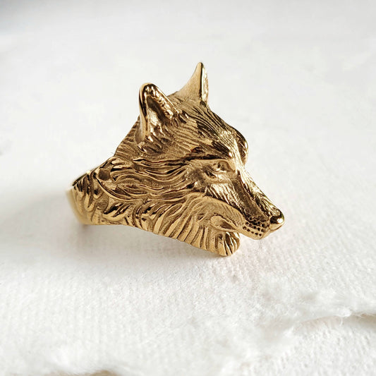 Wolf statment ring - gold plated