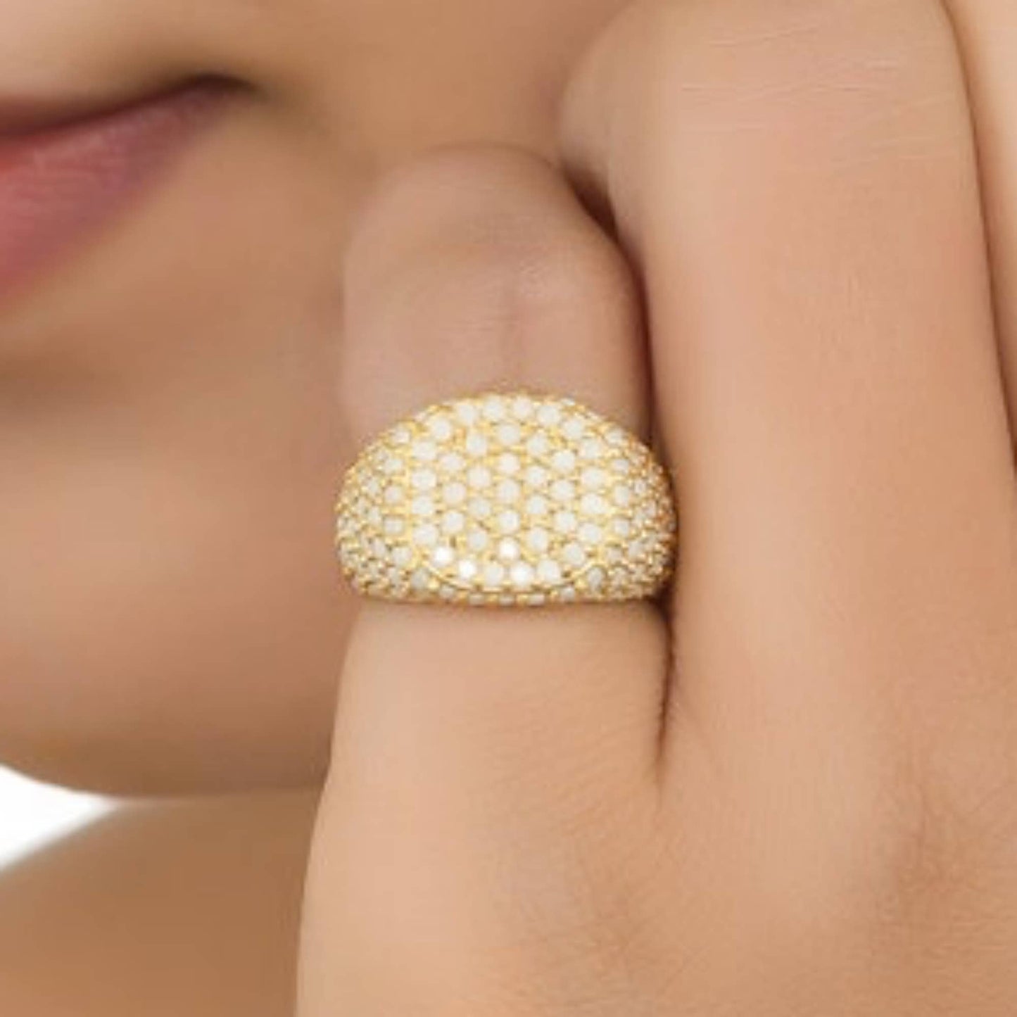 "Mini Pearl" ring.