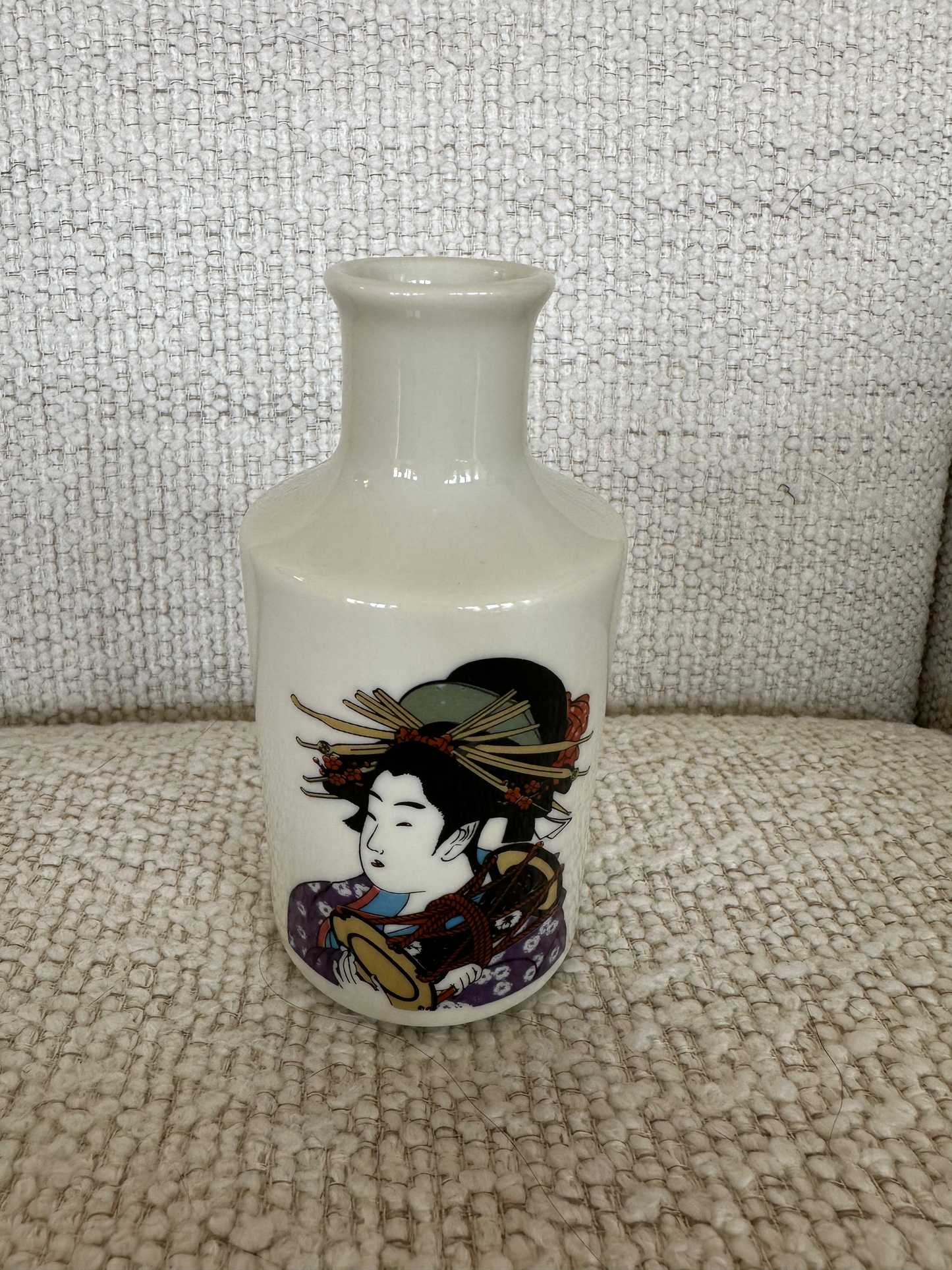 Small White Ceramic But Vase with Asain Woman Design