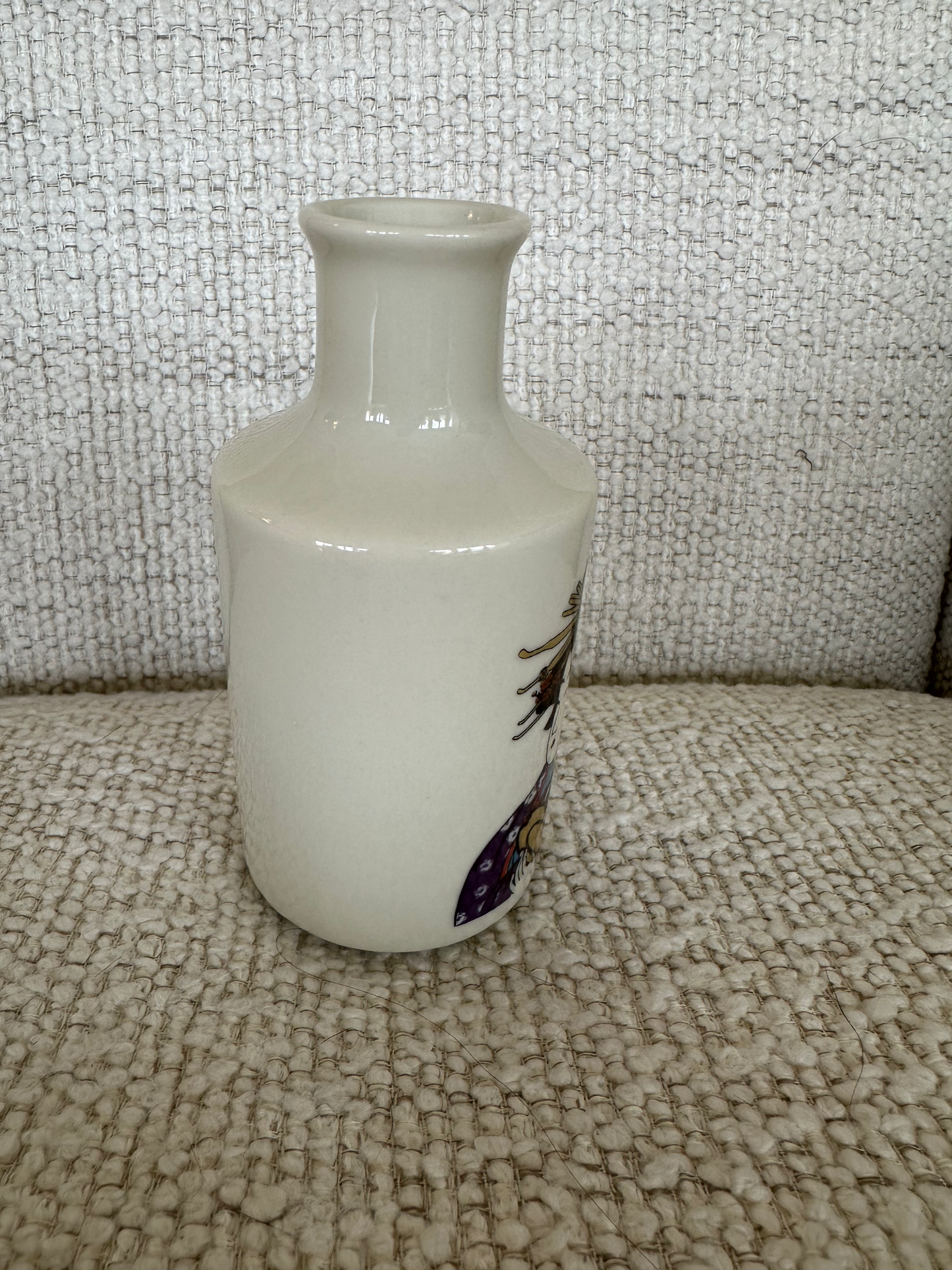 Small White Ceramic But Vase with Asain Woman Design